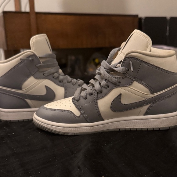 Air Jordan Gray and White Mid-Top Sneakers - Picture 5 of 6